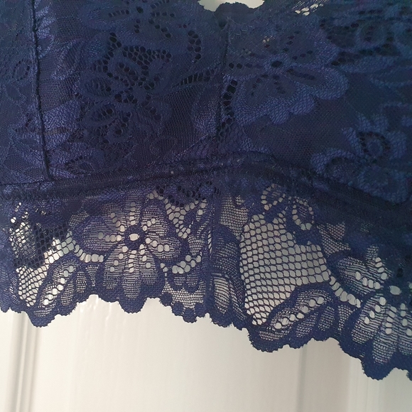 BNWT Two Pack of Lace Blue/Turquoise/Aqua/Navy Bralettes from Pep & Co - Picture 8 of 13